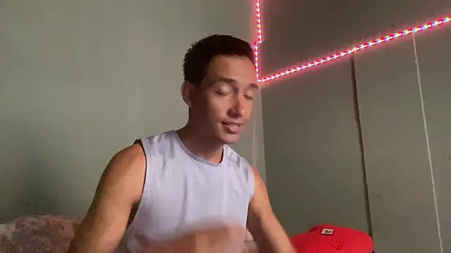 BrownBoyLover01 online show from March 18, 2026, 4:19 pm