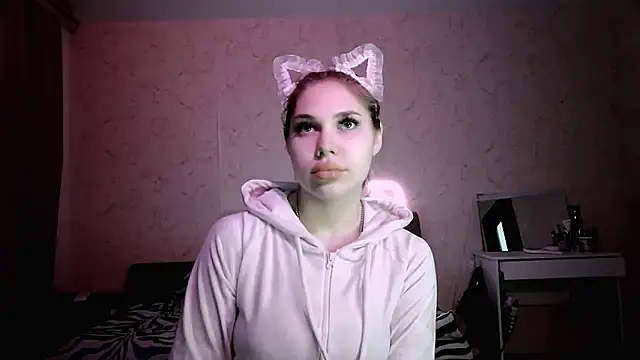 CherrySanyaro online show from March 12, 2026, 4:11 pm