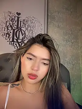 LolliePopsXXX online show from May 2, 2026, 1:05 pm