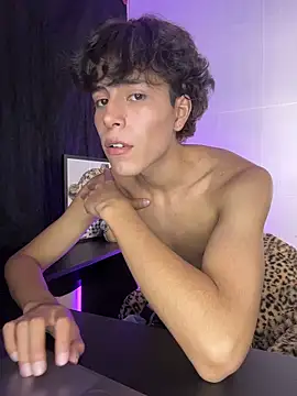 Evan Barret online show from March 29, 2026, 3:08 am