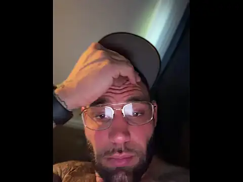 Tattedjefe online show from June 15, 2026, 2:17 pm