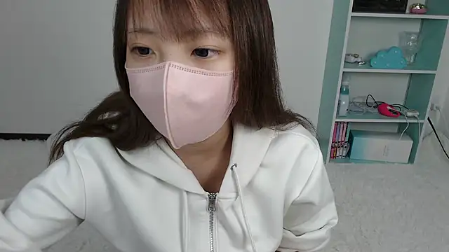 mayu nyann online show from May 11, 2026, 8:27 am