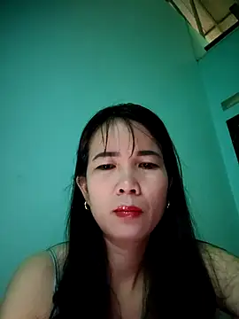 Geelio-playsx24 online show from May 5, 2026, 12:02 am