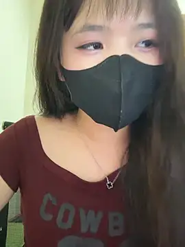VyVy18 online show from June 25, 2026, 6:18 am