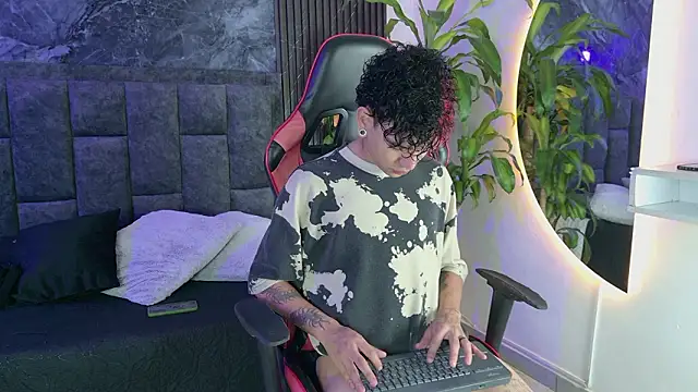 noah travis online show from March 11, 2026, 1:16 pm