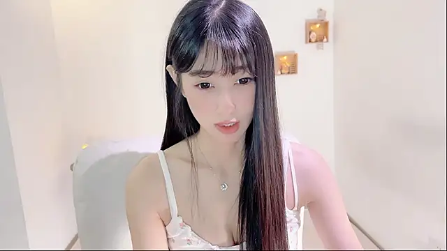 xiaooyee online show from July 7, 2026, 2:42 pm