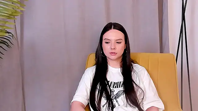 Snapshot of MeghanSkaer chatting on March 12, 2026, 9:24 am MeghanSkaer online show from March 12, 2026, 9:24 am