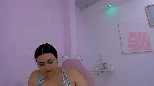 candy lucia18 online show from March 14, 2026, 12:33 pm