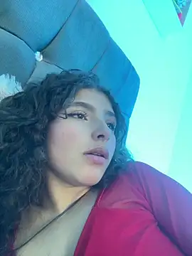 LINDA EF online show from April 28, 2026, 8:35 pm