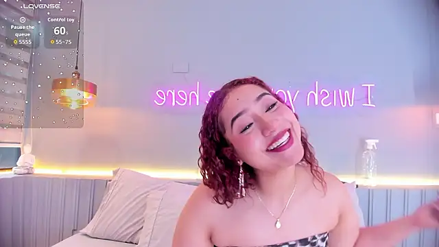 Snapshot of catalina_herrera_ chatting on March 16, 2026, 9:39 pm catalina herrera online show from March 16, 2026, 9:39 pm