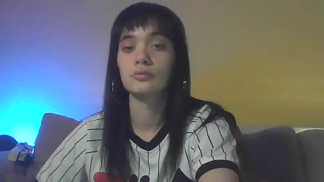 anastasia-evans online show from May 12, 2026, 10:27 pm