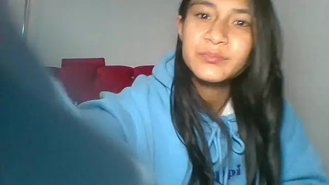 KarolaMendez online show from April 30, 2026, 8:49 pm