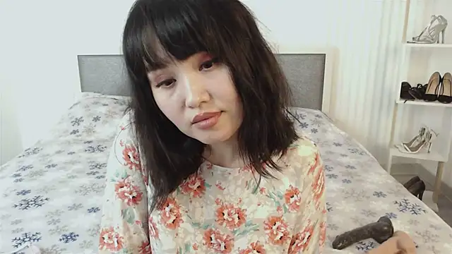 Snapshot of Akiko_Yun chatting on March 4, 2025, 1:49 pm Akiko Yun online show from March 4, 2025, 1:49 pm