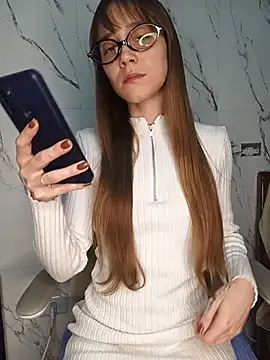 Atena demeter online show from June 7, 2026, 12:05 am