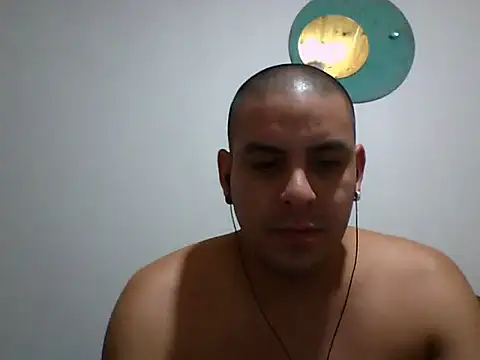 Matiasadventurexxx online show from March 11, 2026, 10:59 pm