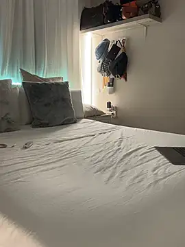 Snapshot of daniels-maison chatting on March 21, 2026, 10:24 pm daniels-maison online show from March 21, 2026, 10:24 pm