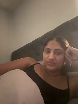 Snapshot of SexyRiri_ chatting on March 18, 2026, 3:09 am SexyRiri online show from March 18, 2026, 3:09 am