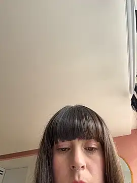 Snapshot of MidnightHearts chatting on March 31, 2026, 2:52 pm MidnightHearts online show from March 31, 2026, 2:52 pm