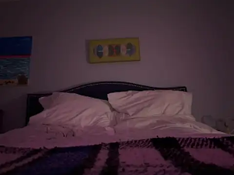 Kristopherbbb online show from April 21, 2026, 7:37 am