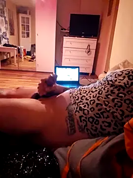 Snapshot of Czarnykonik7111 chatting on March 25, 2026, 2:33 am Czarnykonik7111 online show from March 25, 2026, 2:33 am