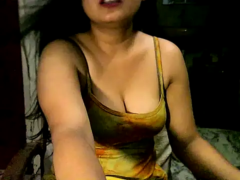 YAMUNA 012 online show from April 27, 2026, 8:18 pm