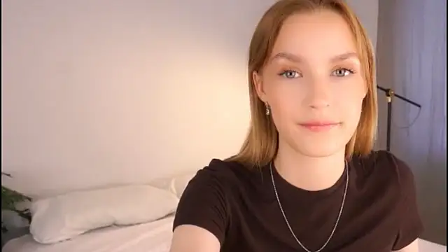 Snapshot of HellenSlavis chatting on March 25, 2026, 8:52 pm HellenSlavis online show from March 25, 2026, 8:52 pm