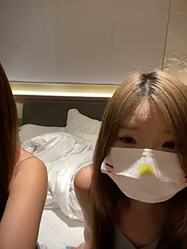 Angel-Sisters online show from May 21, 2026, 12:35 pm