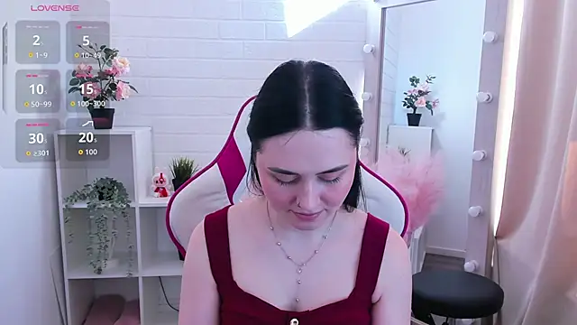 NoraLumi online show from April 22, 2026, 5:36 am