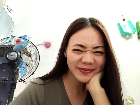 Stacyr online show from March 14, 2026, 8:20 am