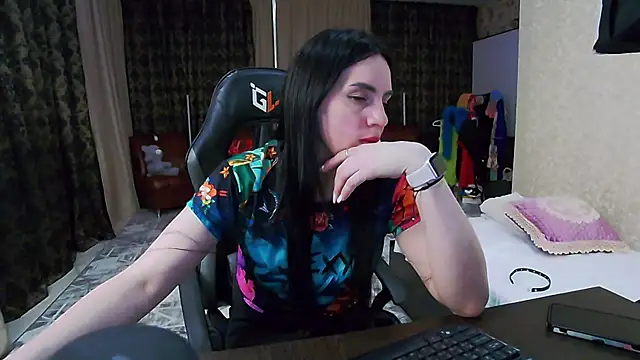 Alex Svift online show from May 4, 2026, 4:54 pm
