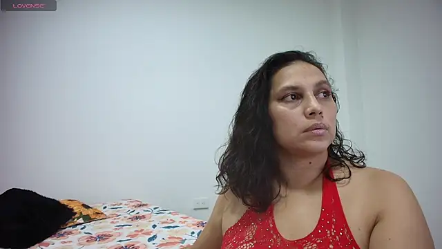 Snapshot of carlaantonellii chatting on July 3, 2026, 4:19 am carlaantonellii online show from July 3, 2026, 4:19 am