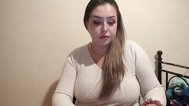 LolaSeduce online show from April 23, 2026, 7:26 pm