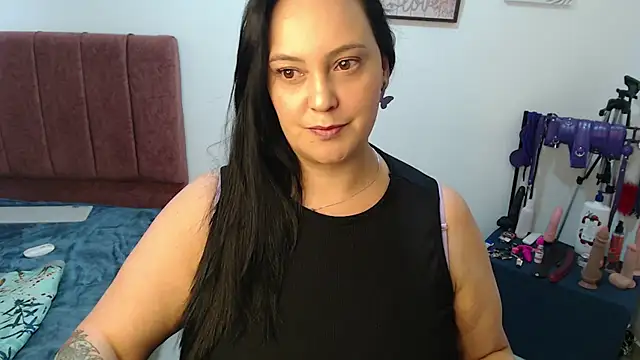 Veroniicabbw  online show from June 14, 2026, 1:56 pm