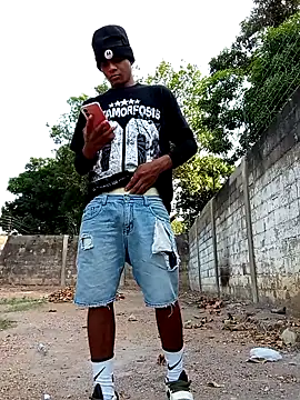 spittingpig1 online show from March 22, 2026, 12:29 pm