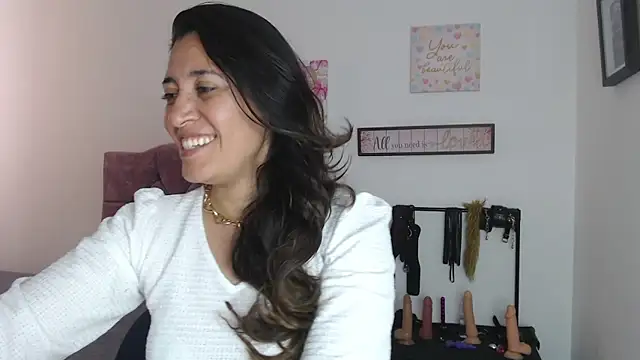 violeta scott online show from June 15, 2026, 2:39 pm