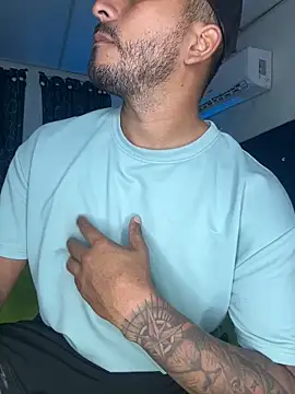 Josefelipe Vzla online show from March 12, 2026, 11:42 pm