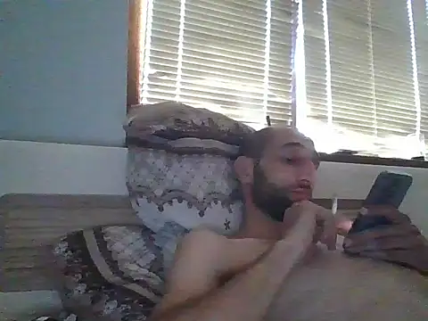 Snapshot of stiven121312 chatting on July 1, 2026, 2:06 pm stiven121312 online show from July 1, 2026, 2:06 pm