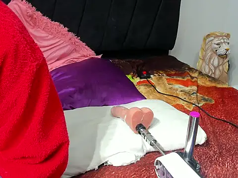 MAGUIRRE 2011 online show from March 24, 2026, 8:09 pm