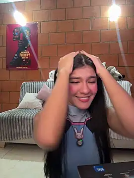 xayah cute online show from April 7, 2026, 5:42 am