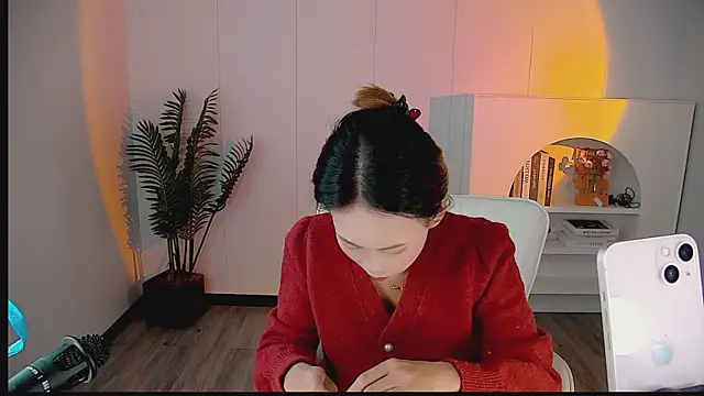 zhoulan-bb online show from April 23, 2026, 2:18 am