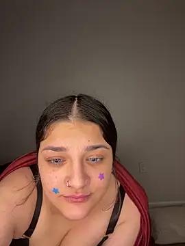 treasurebabii online show from June 3, 2026, 5:08 am