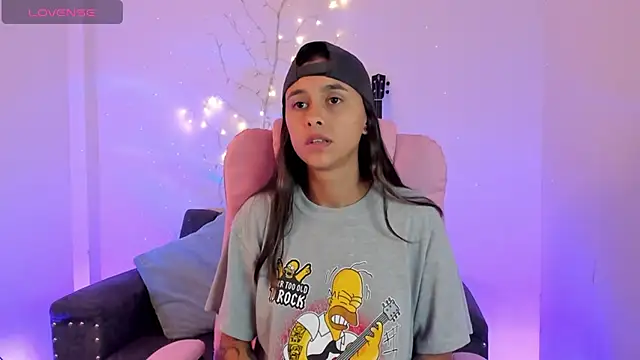 owenfoxx online show from April 16, 2026, 3:24 pm