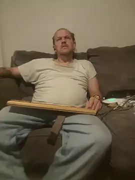 yourMasterisBored online show from March 25, 2026, 4:01 am