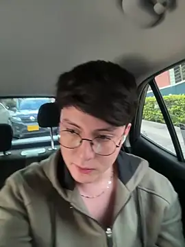 Dylan Finn online show from April 21, 2026, 9:43 pm