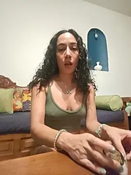ComeFrutita online show from July 30, 2026, 4:33 am