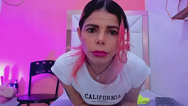 Nicky hot 69 online show from April 20, 2026, 7:26 pm