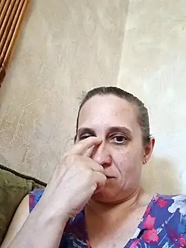KatieLove133 online show from July 18, 2026, 10:02 am