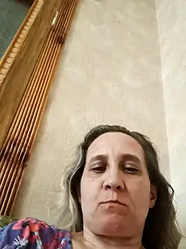 KatieLove133 online show from July 9, 2026, 4:06 pm