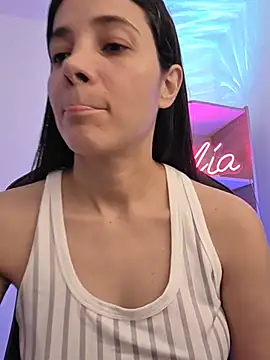 miaeyex online show from July 28, 2026, 2:13 pm