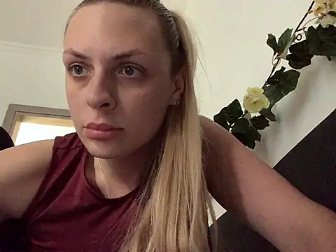 Snapshot of SexyVenusian chatting on March 14, 2026, 3:29 pm SexyVenusian online show from March 14, 2026, 3:29 pm